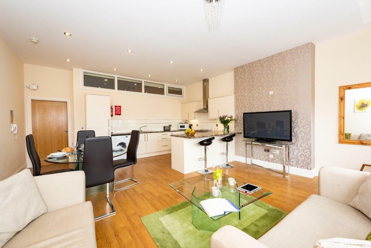 Waterview Deluxe Apartments Barrow-in-Furness Buitenkant foto