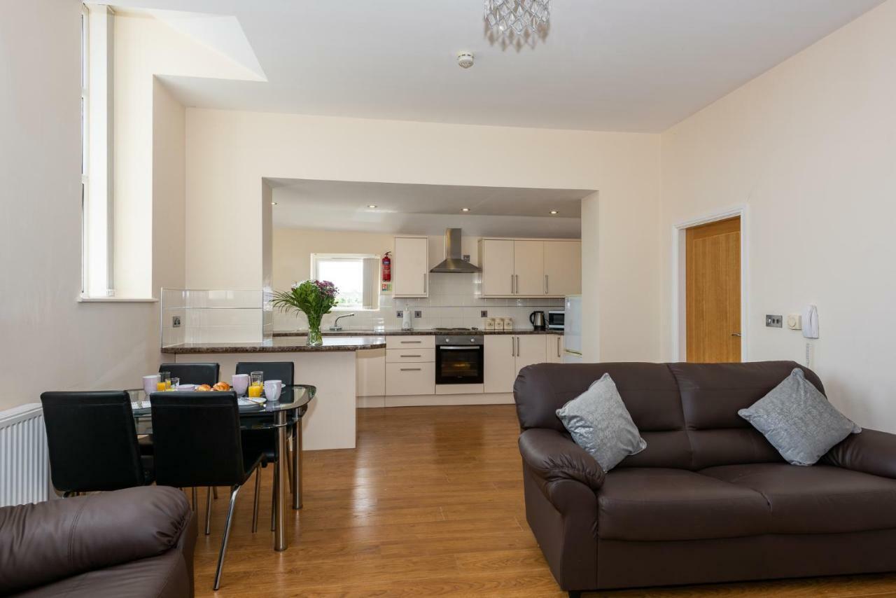 Waterview Deluxe Apartments Barrow-in-Furness Buitenkant foto